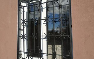 сварная прямая решетка для двустворчатого окна 